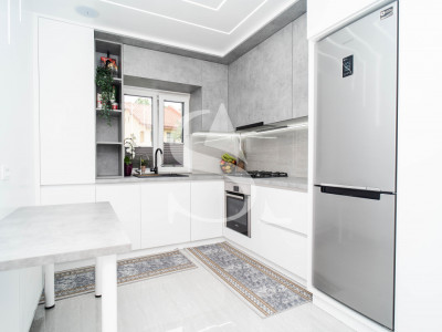 Apartament 2 camere decomandat – Hlincea, Iași, terasă mare, renovat complet